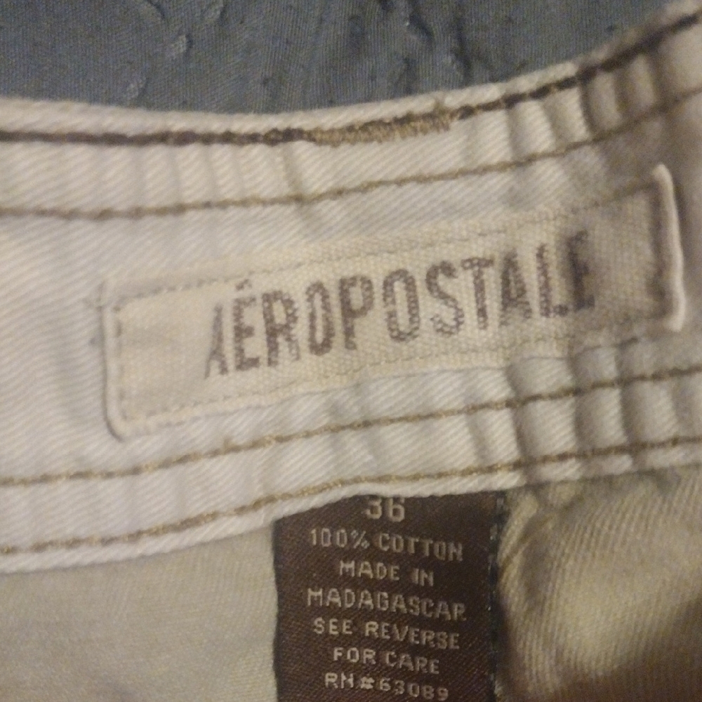Aeropostale Light Tan Cargo Shorts - Picture 9 of 12
